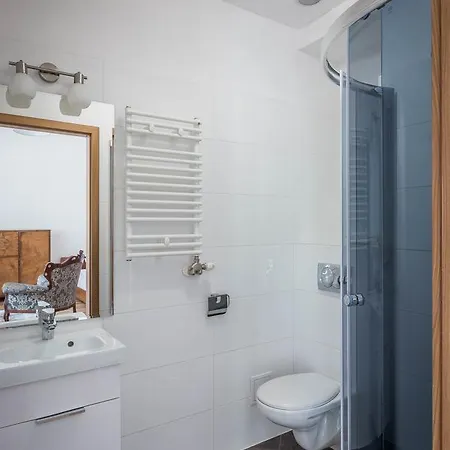 Fragola Budget & Apartment Krakow