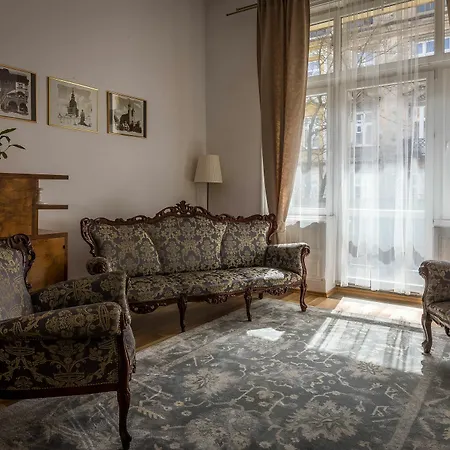 Apartment Fragola Budget & *